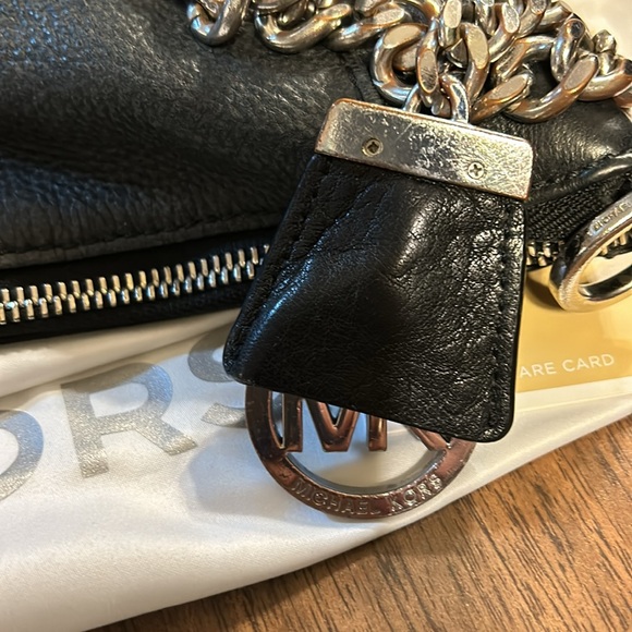 Michael Kors Leather Bag - Picture 4 of 11